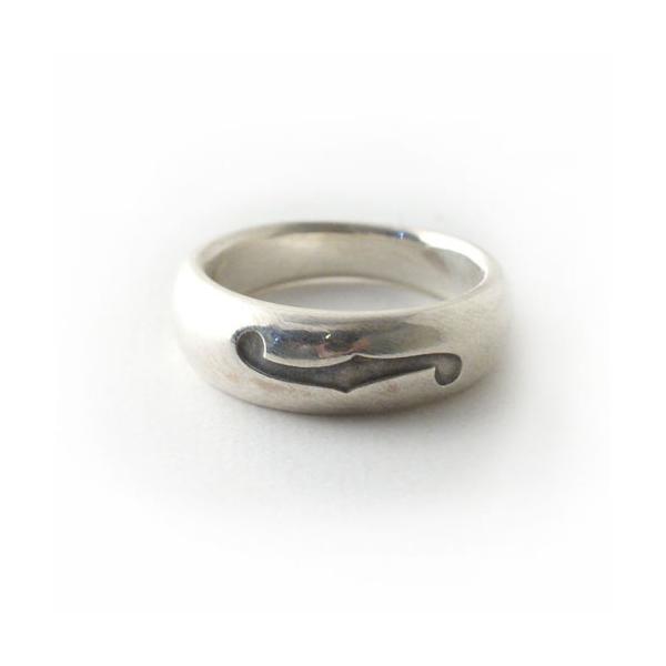 Vantique IMAGINE F-HOLE RING