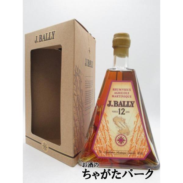 J.バリーは本来バランスの良い味わいが特徴的なマルティニークの生産者ではありますが、こちらは内側を焦がした特注の樽で熟成されているためか、アルコールの強さではない、厚みのあるラムの旨味がどーんと押し寄せてきます。12年という熟成期間はラムで...