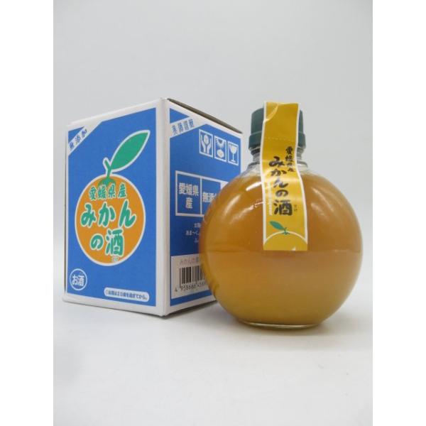 8度　360ミリみかんの箱をイメージしたパッケージもとても人気です。愛媛産の温州みかんを100％使用し、余分なものを一切加えず本格焼酎に漬け込みました。愛媛産の温州みかんは温暖な気候に恵まれ甘味、酸味のバランスが良く、ビタミンC食物繊維など...