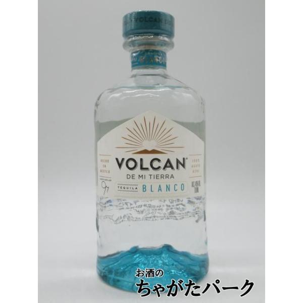 ボルカンのテロワールが持つハーブやシトラス、スパイスのノートが存分に発揮されるプレミアムなホワイトテキーラ。低地で栽培されたアガベならではのチェリーや洋ナシの風味と、高地で栽培されたアガベが放つ風味がバランスよい味わいを実現。登録日：202...