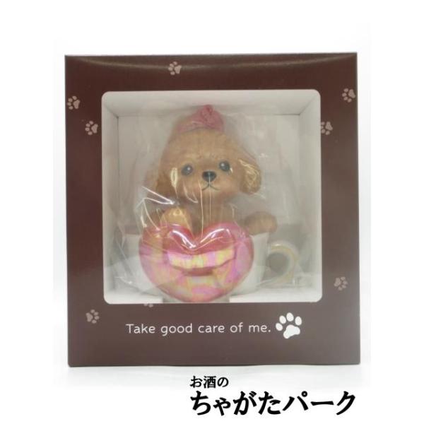 愛らしいボトルが目を惹くキャッチーなティーカップに入ったトイプードルのボトルが特徴的。中身は芳醇な香りと美しい色合いのフレンチブランデー。ボトルは愛知県瀬戸市に位置する日本で唯一の『陶製レース人形』のメーカーが手掛け、一度に焼ける量は250...