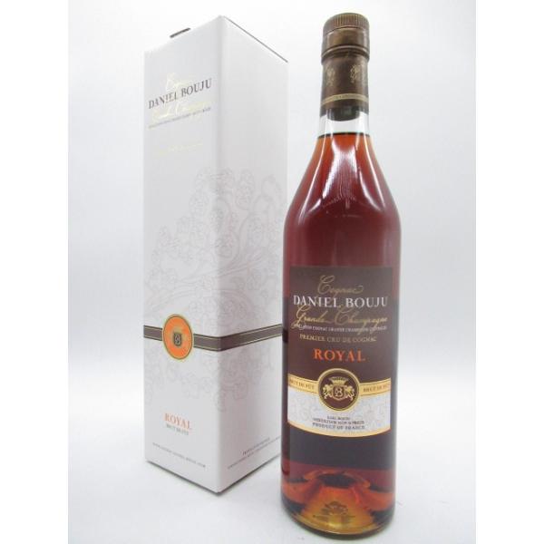 ６０度　７００ミリブラックコニャックで有名なダニエル・ブージュ。カスクストレングス、ノンフィルターのコニャック。スムースでコニャックからの複雑なアロマが長時間口の中に残ります。フルボディで濃厚な味わいは、葉巻との相性がバツグンです。15年熟...