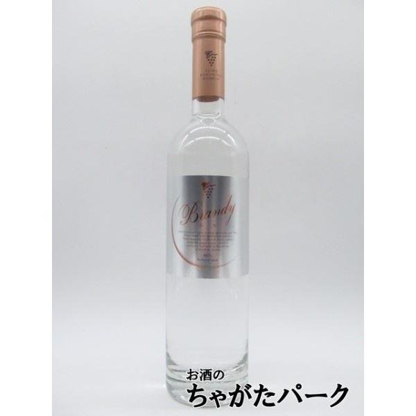 銅釜でじっくり蒸留し、ぶどう本来の味わいをいかすために、あえて樽熟成をさけたピュアなホワイトブランデーです。甘酸っぱい香りと爽やかでかすかに甘い余韻をお楽しみください。安心院（あじむ）葡萄酒工房の誇る一品。【三和酒類株式会社】ブランデー日本...