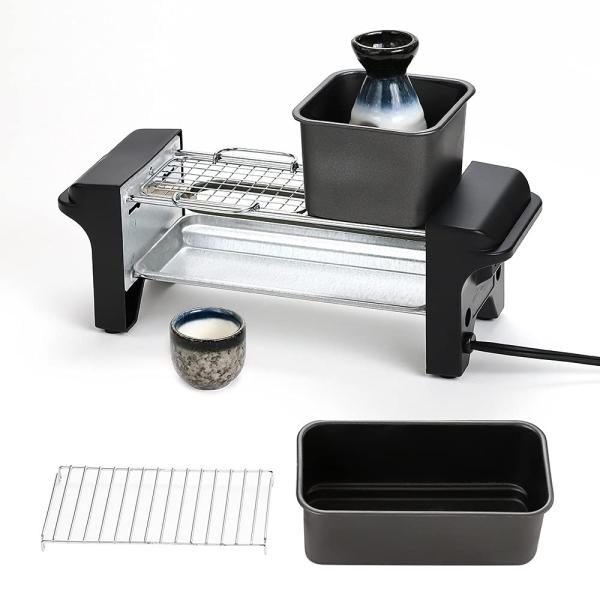 「商品情報」「主な仕様」大満喫の自宅晩酌セット！本体サイズ：315×105×H105mm本体+トレイ重量：約560g電源コード：約1mセット内容：本体、トレイ、焼きとり網、炙り網、おでん網、熱燗鍋、とっくり、おちょこ