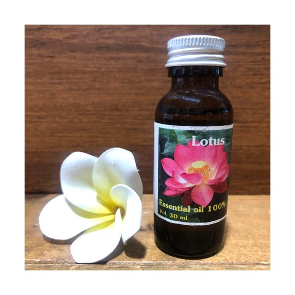 【アロマオイル30ml/ ロータス】【お手頃サイズ】リラクゼーション　エッセンシャルオイル　フレグランス