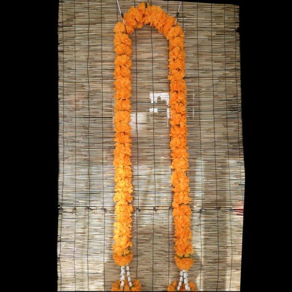 【マーライ 1ｍ30cm オレンジ 】マーライ  タイの花飾り 　造花　ジャスミン　神様　タイ雑貨