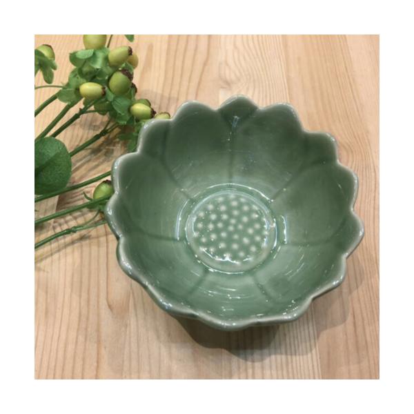 【蓮の花　小鉢　10cm】　セラドン陶器　セラドン食器  陶器　タイ料理　 アジアン料理 　タイ雑貨