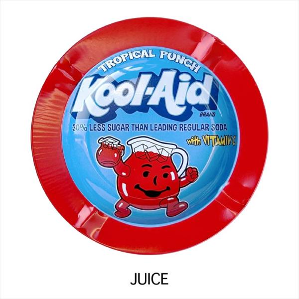 アメリカのモーターカルチャーを象徴するデザインが特徴的軽量なブリキ素材で扱いやすく、置くだけでレトロアメリカンなテイストに縁にはタバコを置けるノッチ付きで、実用性もバッチリですデスクやガレージ、ダイナー風インテリアにもおすすめですサイズ φ...