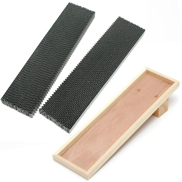 メーカー：用品セット 猫用品　ケア・お手入れ　爪とぎ　チャーム　オリジナル　リーフ　ＬＥＡＦ　Ｓｃｒａｔｃｈ　karikari_tumetogi22　カリカリくん　木枠　木枠セット　20110521　TT　木枠斜め式　フロア用　滑り止め付き