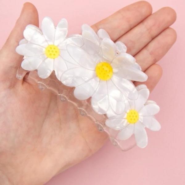 ククシュゼット 正規商品 ヘアアクセ かわいい 花 ギフト  Coucou Suzette  特大 デイジー ヘア クロー 3連 花3つ 3Big Daisy Hair Claw ホワイト White