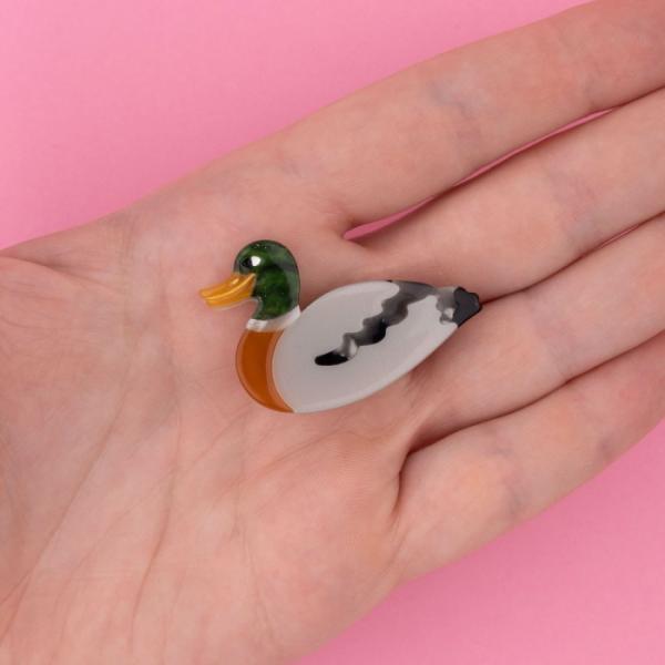 charger_duckclip
