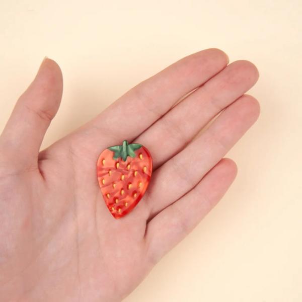 charger_strawberryclip