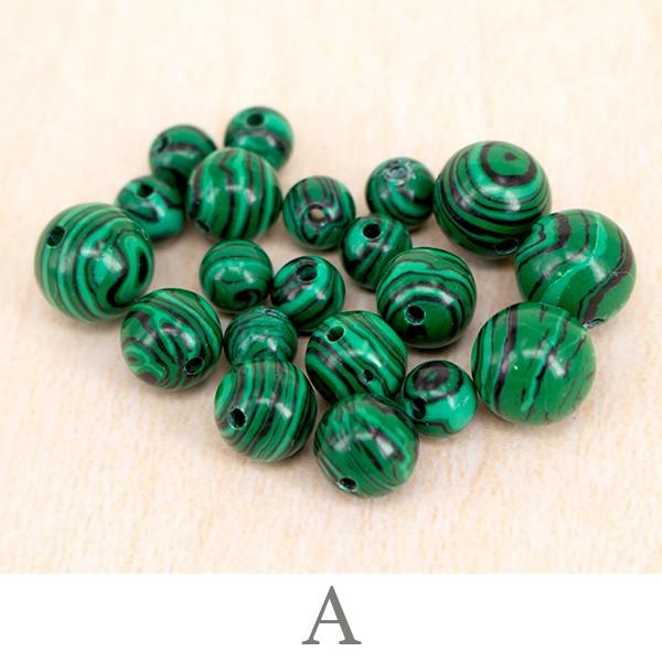 中古　ハンドメイド 青緑 ネックレス　アンティーク　ビーズ　孔雀石　変色有 中古 ハンドメイド 青緑 ネックレス アンティーク ビーズ 孔雀石 変色