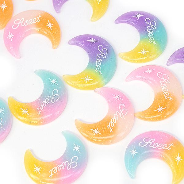 ご覧いただきましてありがとうございます。ヘアアクセサリーやお子様の指輪、小物などのデコレーションにオススメ＾＾オリジナルの作品作りにお役立てください♪【商品説明】（内容数）2個（サイズ） 約37mm×31mm、厚み約5mm（多少の誤差がある...