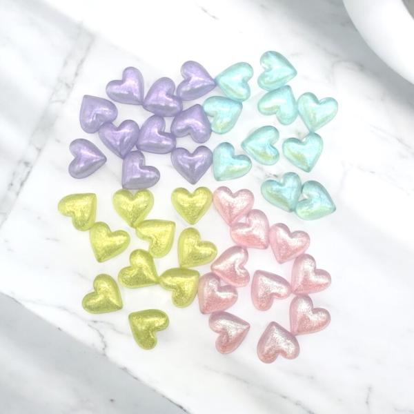 繊細な輝きが美しいスター型のアクリルパーツです。透明感のある仕上がりで、光を受けるとキラキラと輝き、作品に上品な華やかさをプラスします。用途・活用例ハンドメイドアクセサリー作りにレジンアート・UVレジン作品の封入パーツとしてスクラップブッキ...