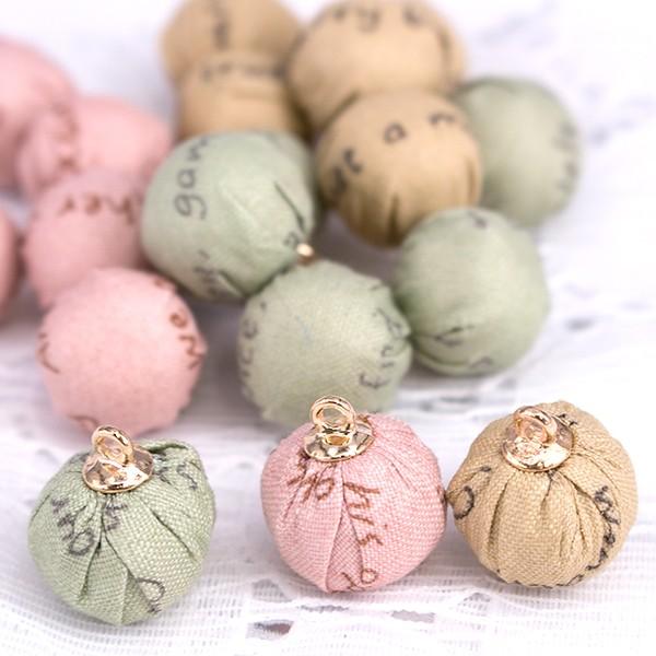 英文字ボールチャーム ハンドメイド 手芸材料 パーツ 素材 ピアス 
