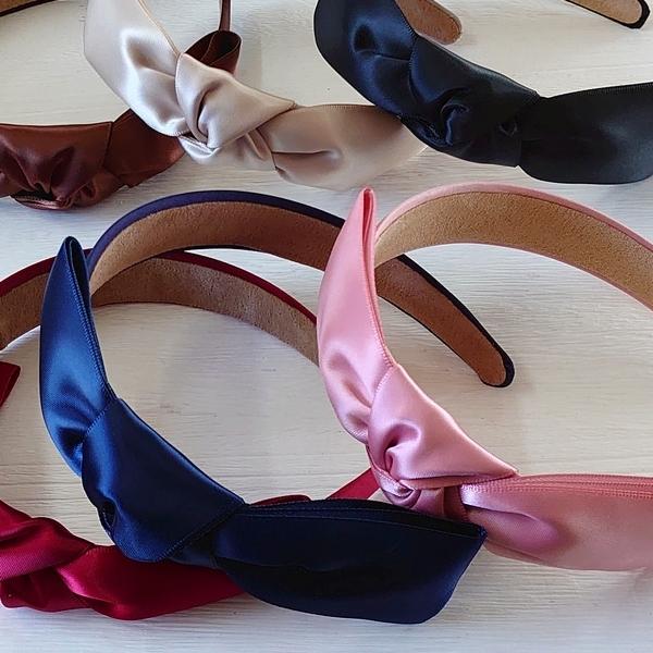 サテンリボンのカチューシャ ヘアアクセサリー 女性 大人 レディース