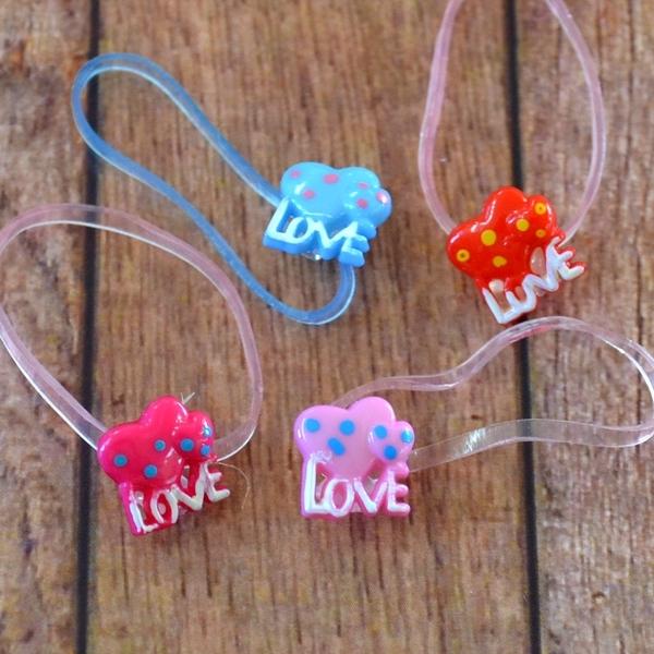 ハートにラブがかわいいパーツの絡まないゴム 12個(ミックス) ヘア