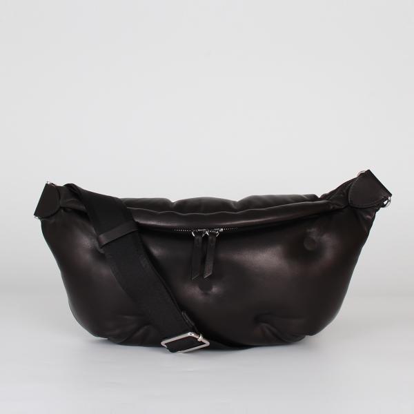 美品 メゾンマルジェラ グラムスラム レザー ボディバッグ ウエストポーチ Maison Margiela（メゾンマルジェラ） バッグ ボディバッグ GLAM SLAM
