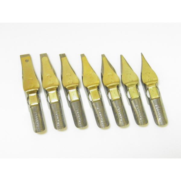 スピードボール　Cスタイルペン先（各サイズ2本組）最も多く使われているカリグラフィー用ペン先。ペン先が長く、弾力性があって書きやすい。背面にインクを溜めるパーツがあります。写真：左からC0、C1、C2、C3、C4、C5、C6。アメリカ・スピ...