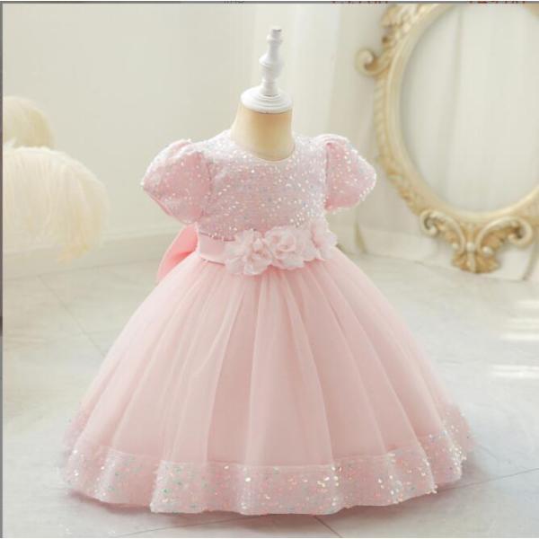 ドレス 子供 ベビードレス ウエスト花パール パール付き 発表会 結婚式 セール商品の為交換返品できかねますご了承お願いいたしますウエスト＆裾にレース花ウエストにパールを飾って、上品＆可愛さアップご注意事項※モデル着用写真は画面上のカラーと...