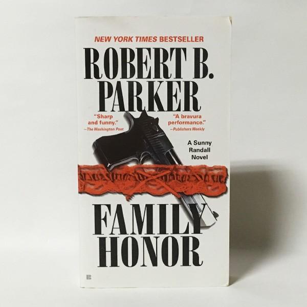 ■種別：中古洋書■著者：Robert.B.Parker（ロバート・B・パーカー）■言語：English（英語）※本のフチにシミ汚れあり。