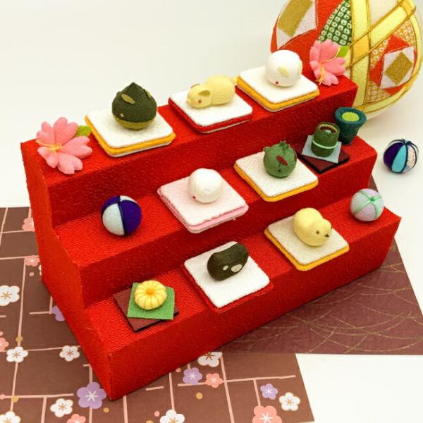 ■商品名ミニチュア細工 和菓子な動物 うさぎとひよこ■商品について可愛いうさぎと小鳥の和菓子動物たちが美味しそうな和菓子になったミニチュア細工！それぞれ個性があってとってもチャーミング♪お気に入りを見つけてぜひお手元のコレクションに加えて下...