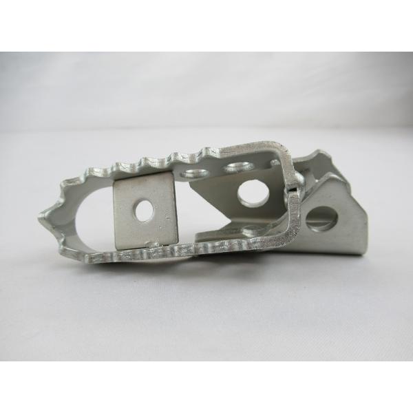 YAMAHA 純正 フィリピン仕様XTZ125/中国仕様 XTZ125 右ステップ #1P6