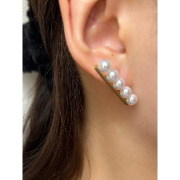 パールラインピアス