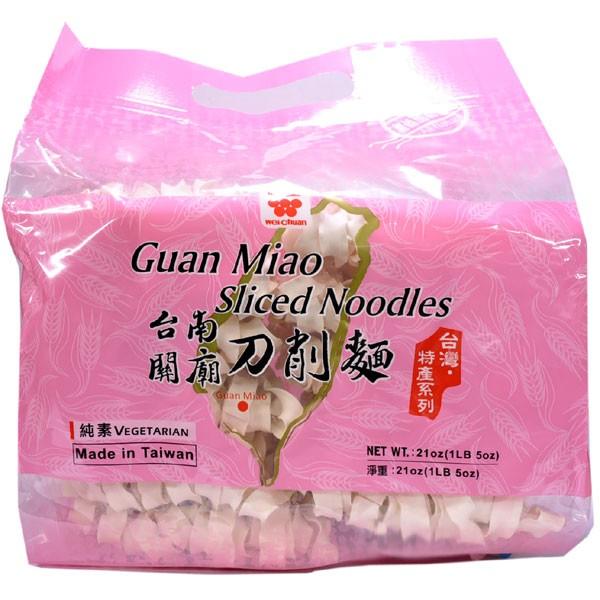 【刀削（トウショウ）麺】人気の刀削麺をご家庭でお楽しみ頂けます刀削麺は小麦粉の塊りから、特殊な包丁でそのまま鍋の中に削りだした麺で、柳の葉のような形の人気の麺です。横浜中華街などでは麻辣の辛い味が有名ですが、もちろん色々な味でお楽しみ頂けま...