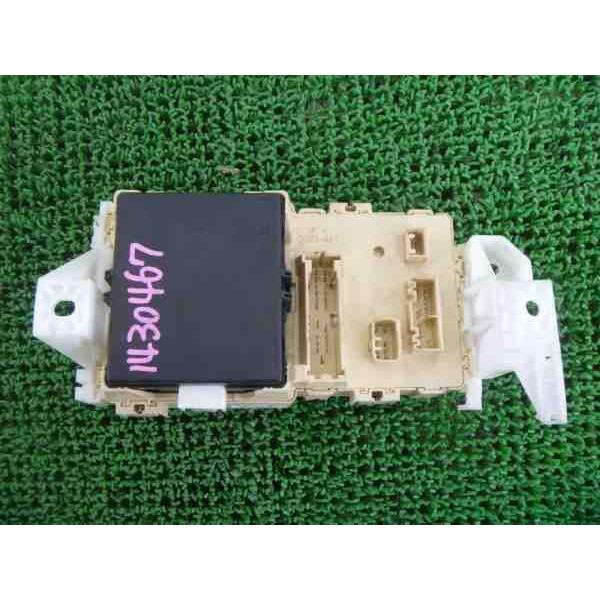 ☆(430467)平成17年 ワゴンR MH21S 室内ヒューズボックス : 中古