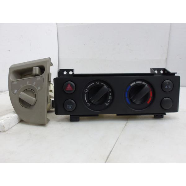 ★(243435)平成20年 スクラム DG64V エアコンパネル 1A15-61-19Z 09