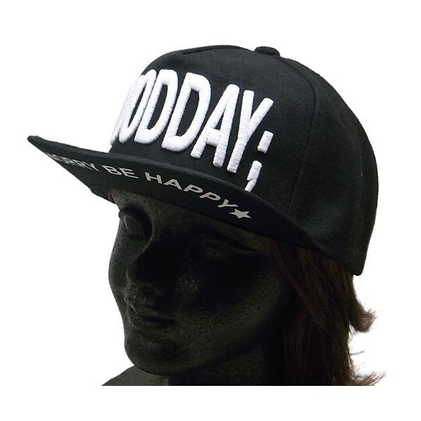 キャップ　GOODDAY;　ブラック　スナップバック　黒　白ロゴ　帽子　メンズ　レディース