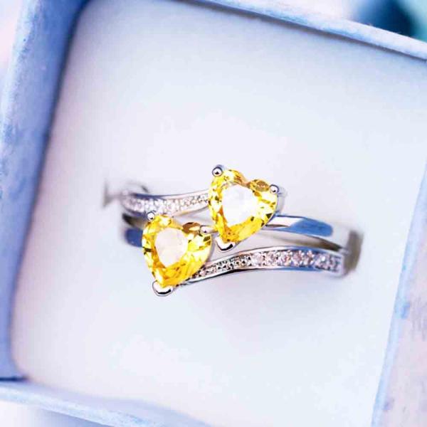 リング 指輪 ダブルハート イエロー クリスタル ジルコニア レディース アクセサリー :ring-313:ちゅらネット にふぇーでーびる 通販 ドラゴン 目 リング 指輪 珍しい 個性的 ユニセックス 黄色