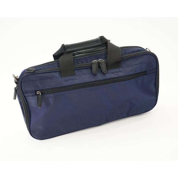 GALAX 8CL NV クラリネット用ケースカバー ネイビー光沢のあるナイロン製でコンパクトに収納します。前面にはフルオープンの大型ポケット付きでリードケースなども収納できます。メーカーを問わず、ほとんどのクラリネットケースが収納できます...