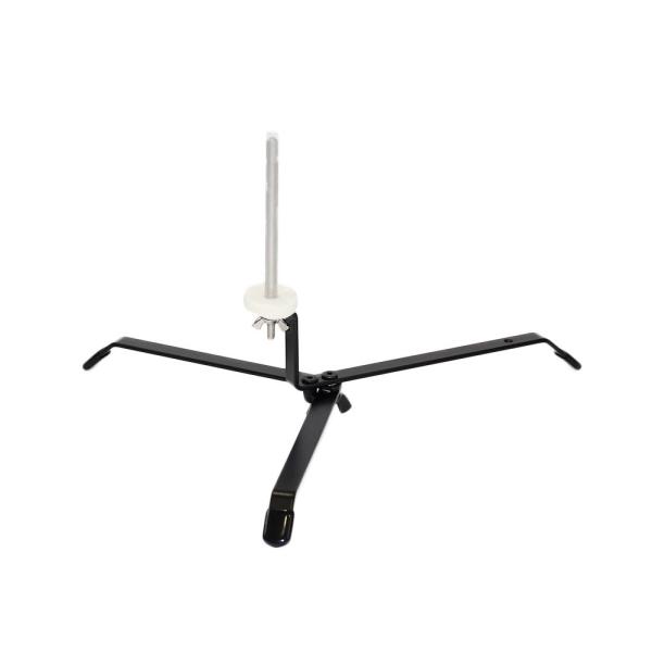 Aida アイダ 9118R 折りたたみ式 ピッコロ用スタンド 折りたたみ式のピッコロ用スタンドです。軽量でコンパクトなサイズですので持ち運びにもどうぞ。楽器接触部：φ5丸棒にレジン製ホース使用。耐熱・耐油性があり、キーオイル等によるホース...