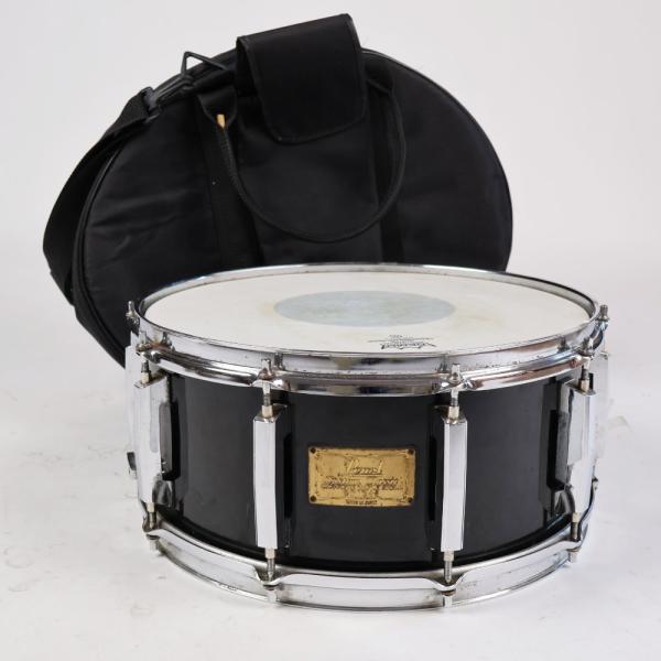 中古 スネアドラム パール Pearl Custom Classic ONE PIECE MAPLE SHELL 14x6.5 Made in Japan
