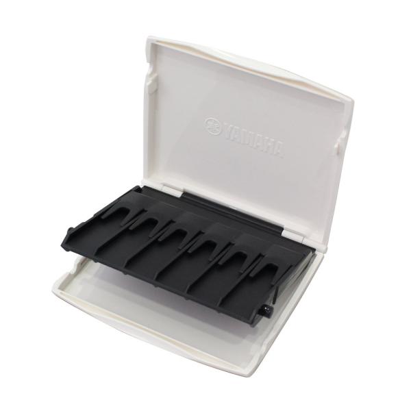 ヤマハ YAMAHA RCCLWH クラリネット用リードケース/ホワイトヤマハ E♭・B♭クラリネット用 リードケースです。ヤマハ リードケース（プラスティック製） RCCLWHは、新開発のホルダーでリードにやさしく、しっかりと支えるリード...