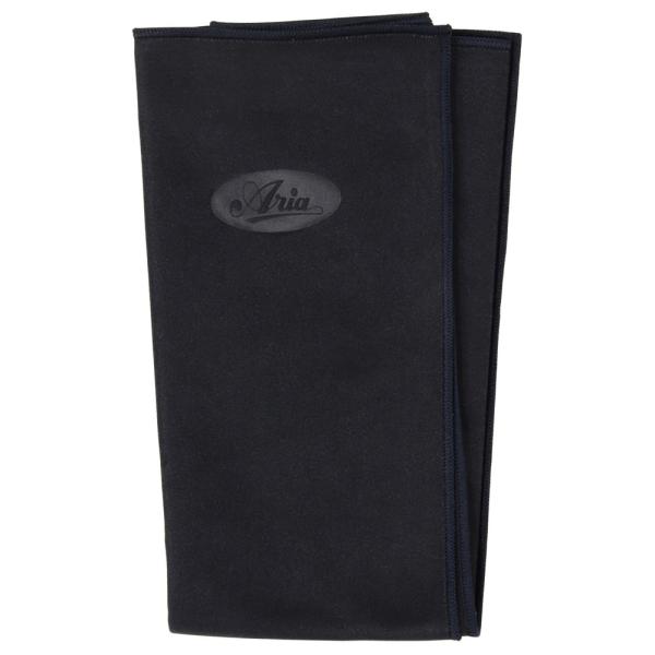 ARIA CC-500 ギタークロスガラス・レンズ用にも使用されるポーラー・フリース素材。柔らかく、吸水性にも優れた楽器用クロス。アリアロゴ押し印入り。 サイズ：400 ｘ400 [mm]素材：ポリエステル 87%、ナイロン 13%