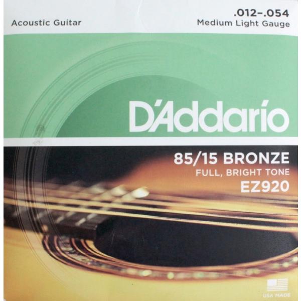 D'Addario EZ920 Medium Light アコースティックギター弦EZシリーズ 85 15 AMERICAN BRONZEブロンズ配合比を 85：15に設定した非常にブライトなサウンドを特徴とするアコースティックギター弦です...