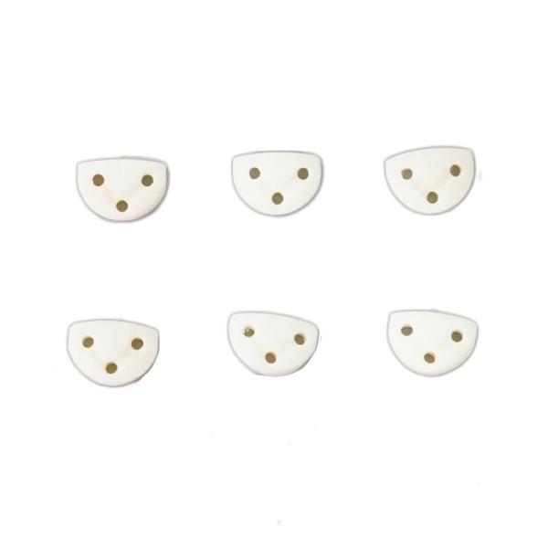 FANA（ファナ）牛骨製のスーパーチップ 6ヶ入です。商品画像のように、弦をスーパーチップに取り付けると、音が明瞭になり弦が抜けにくく、駒飾りの部分が傷まず、いつまでも美しさが保てます。牛骨製