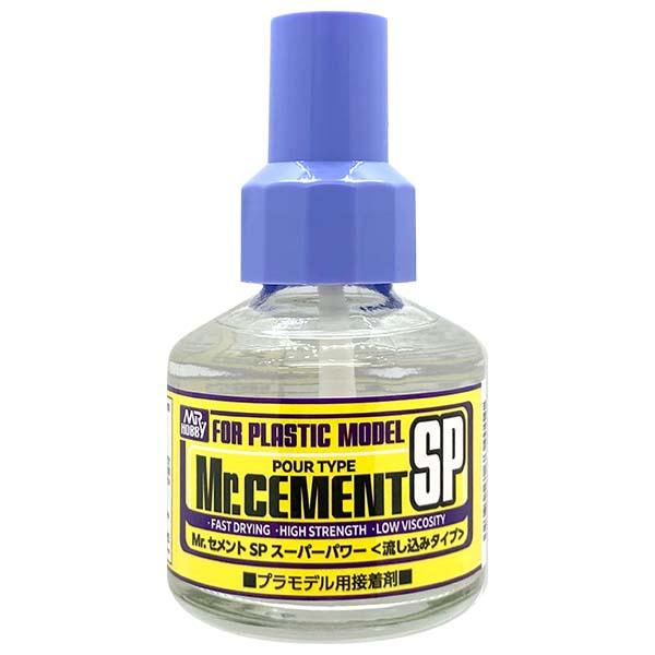 Mr.セメントSPは、低粘度の接着剤です。Mr.セメントSと同様にサラサラとした液状タイプです。合わせたパーツ同士の隙間に毛細管現象を利用して流し込むことで、パーツ同士をより強力に素早く接着します。Mr.セメントSよりも乾燥速度が向上し、接...