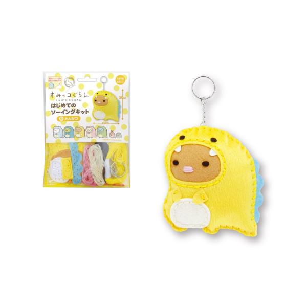 大人気のすみっコぐらしのキャラクターが作れるソーイングキット！付属のプラスチック針と糸を使って、順番通りに布を縫い合わせて最後に綿を詰めるとマスコットが作れます。布はあらかじめ縫い穴があるので、通して頂くだけで簡単にマスコットが作れます。キ...