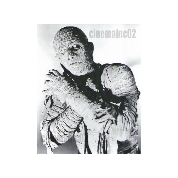 ミイラ再生』手をクロスさせるミイラの写真・白黒/ボリス・カーロフ