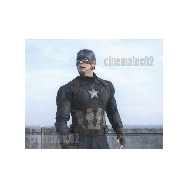 クリス・エヴァンス/『キャプテン・アメリカ』振り向くキャプテンの