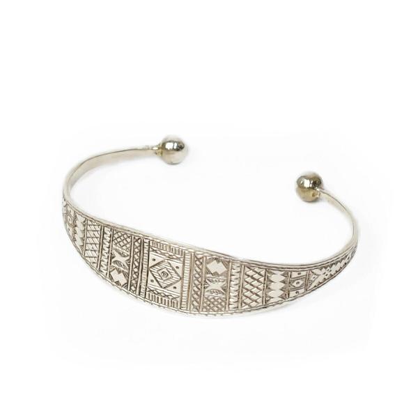 Adawat'n Tuareg（アダワットトゥアレグ） ADAWAT'N TUAREG