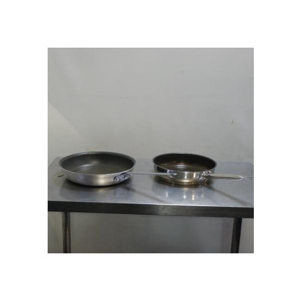 【2点セット】IH対応 ステンレス フライパン 24cm 0.96kg 深55mm 柄21cm/ TKG セレクト アルミ フッ素 30cm フライパン 1.22kg 柄21.5cm