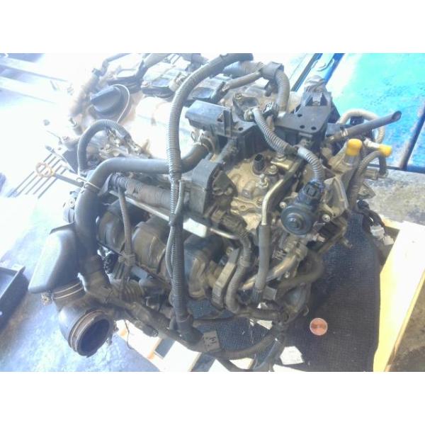 NOAH ノア DAA-ZWR80G エンジンASSY ハイブリッドG 7人 070 19000