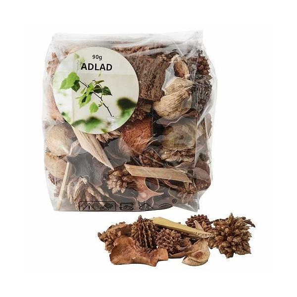 商品サイズ重さ: 90 g乾燥芳香植物パーツあなたにとって家の香りとは？ ADLAD アドラド ポプリは、スカンジナビアの森の心地よいなじみのある香りと、スパイシーなシトラスの香りが楽しめます。自然からインスピレーションを得た本物を感じさせ...