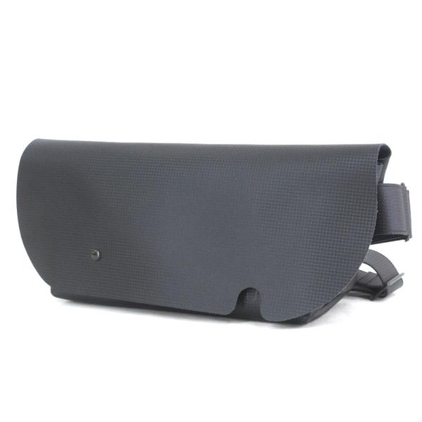 美品 Uni&co. ユニアンドコー メッセンジャーバッグ CARBON
